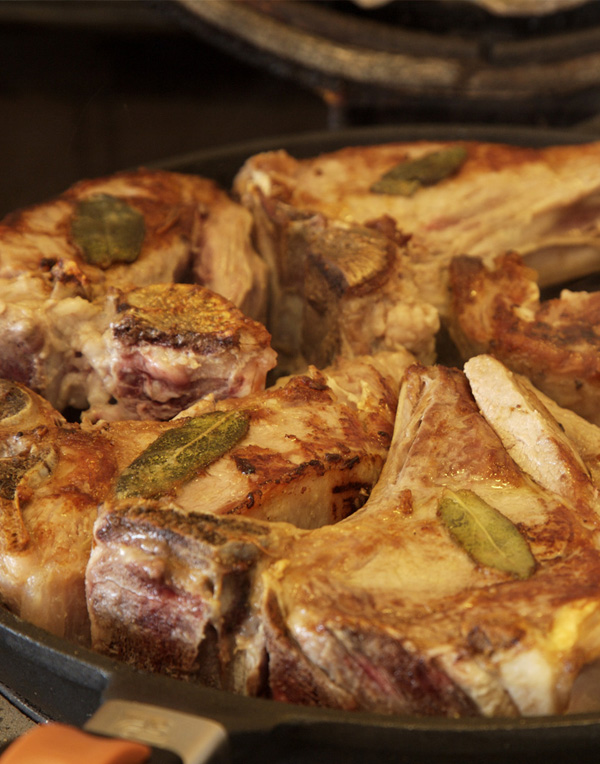 Ayrshire Rose Veal Cutlets x 4 The Blackface Meat Company